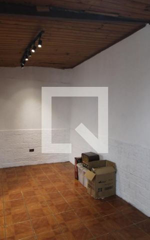 Casa para alugar com 180m², 3 quartos e 2 vagasEdícula sala / cozinha