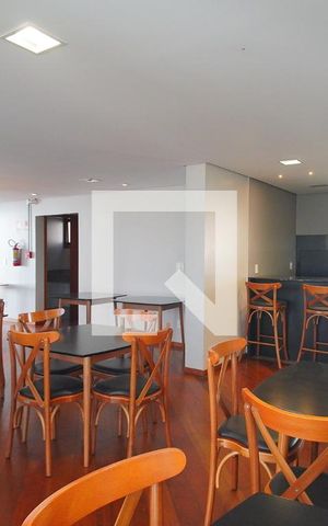 Apartamento à venda com 221m², 4 quartos e 3 vagas Apartamento à venda com 221m², 4 quartos e 3 vagasÁrea comum - Salão de festas