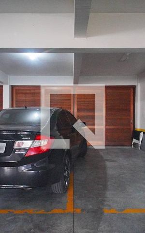 Apartamento à venda com 221m², 4 quartos e 3 vagas Apartamento à venda com 221m², 4 quartos e 3 vagasGaragem