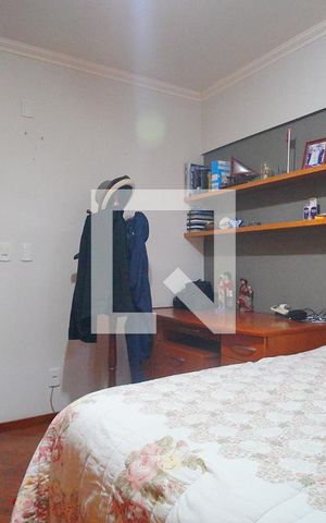 Apartamento à venda com 221m², 4 quartos e 3 vagas Apartamento à venda com 221m², 4 quartos e 3 vagasQuarto 1