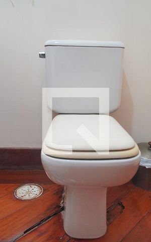 Apartamento à venda com 221m², 4 quartos e 3 vagas Apartamento à venda com 221m², 4 quartos e 3 vagasLavabo