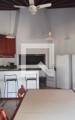 Apartamento à venda com 221m², 4 quartos e 3 vagas Apartamento à venda com 221m², 4 quartos e 3 vagasÁrea gourmet