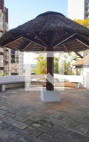 Apartamento à venda com 221m², 4 quartos e 3 vagas Apartamento à venda com 221m², 4 quartos e 3 vagasÁrea comum
