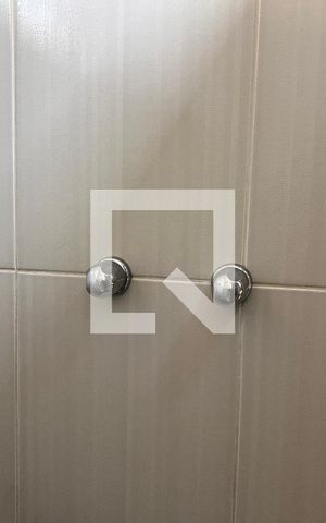 Apartamento à venda com 68m², 2 quartos e 1 vaga Apartamento à venda com 68m², 2 quartos e 1 vagaBanheiro Social