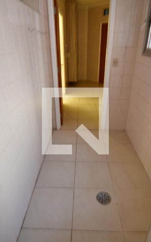 Apartamento à venda com 112m², 3 quartos e 1 vagaÁrea de Serviço