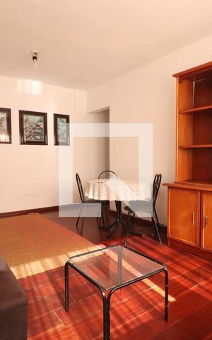 Apartamento à venda com 70m², 2 quartos e sem vagaSala