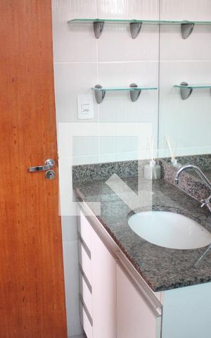 Apartamento à venda com 200m², 4 quartos e 2 vagasBanheiro 1