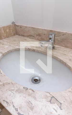 Casa à venda com 90m², 2 quartos e 3 vagasBanheiro da Suíte 2