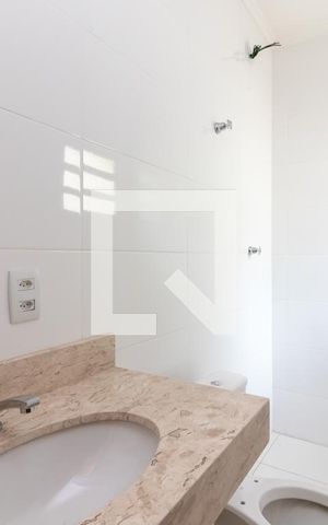 Casa à venda com 90m², 2 quartos e 3 vagasBanheiro da Suíte 2