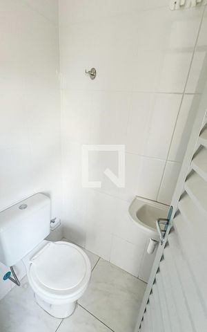 Apartamento à venda com 85m², 3 quartos e 2 vagas Apartamento à venda com 85m², 3 quartos e 2 vagasBanheiro