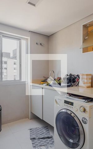 Apartamento à venda com 270m², 3 quartos e 1 vagaÁrea de Serviço