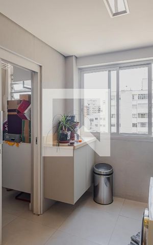 Apartamento à venda com 270m², 3 quartos e 1 vagaÁrea de Serviço