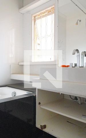 Casa à venda com 145m², 1 quarto e 1 vagaBanheiro Corredor