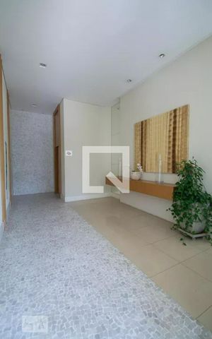 Apartamento à venda com 140m², 3 quartos e 2 vagasHall