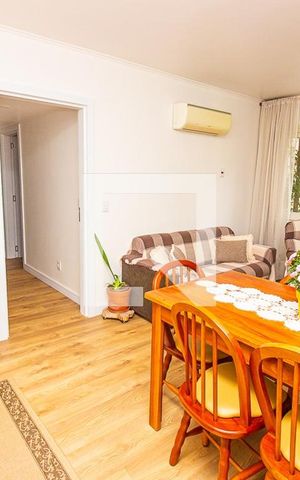 Apartamento à venda com 83m², 2 quartos e 1 vaga Apartamento à venda com 83m², 2 quartos e 1 vagaSala