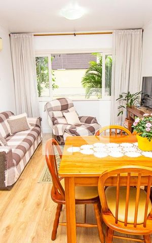 Apartamento à venda com 83m², 2 quartos e 1 vaga Apartamento à venda com 83m², 2 quartos e 1 vagaSala