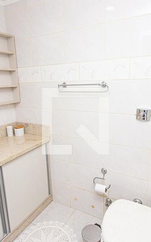 Apartamento à venda com 83m², 2 quartos e 1 vaga Apartamento à venda com 83m², 2 quartos e 1 vagaBanheiro