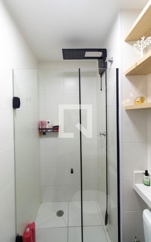 Apartamento à venda com 28m², 1 quarto e sem vaga Apartamento à venda com 28m², 1 quarto e sem vagaBanheiro da Suíte