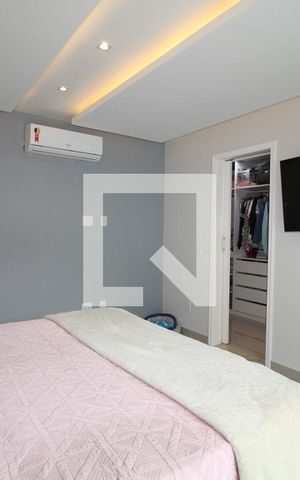 Casa de condomínio à venda com 560m², 4 quartos e 2 vagasSuíte 2