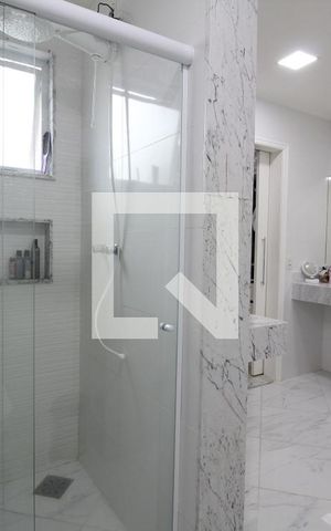 Casa de condomínio à venda com 560m², 4 quartos e 2 vagasBanheiro da Suíte 3