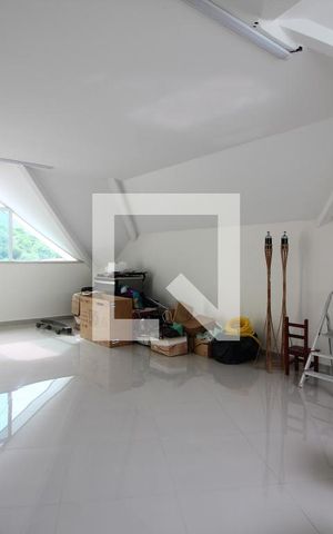 Casa de condomínio à venda com 560m², 4 quartos e 2 vagasSala 2