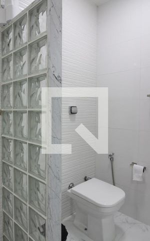 Casa de condomínio à venda com 560m², 4 quartos e 2 vagasBanheiro da Suíte 3