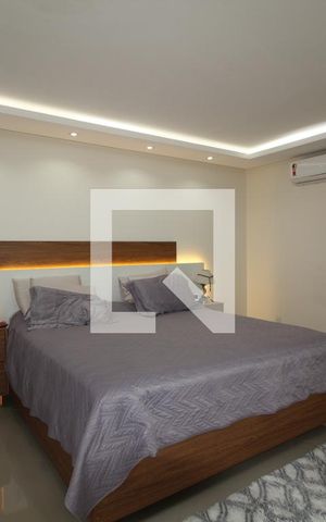 Casa de condomínio à venda com 560m², 4 quartos e 2 vagasSuíte 3