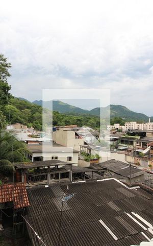 Casa de condomínio à venda com 560m², 4 quartos e 2 vagasVista dos Fundos