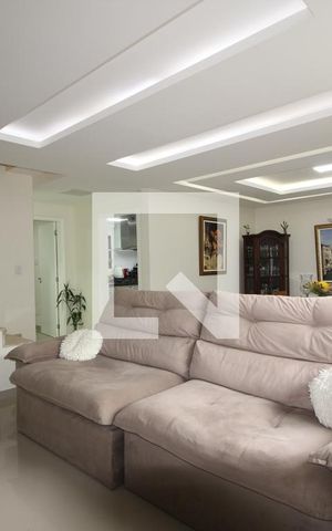 Casa de condomínio à venda com 560m², 4 quartos e 2 vagasSala 1