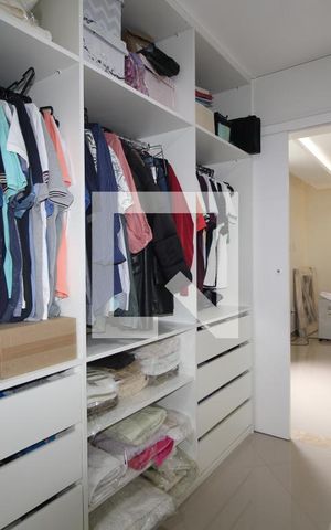 Casa de condomínio à venda com 560m², 4 quartos e 2 vagasCloset da Suíte 3