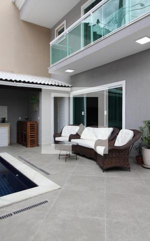 Casa de condomínio à venda com 560m², 4 quartos e 2 vagasÁrea Externa