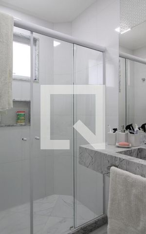 Casa de condomínio à venda com 560m², 4 quartos e 2 vagasBanheiro da Suíte 1