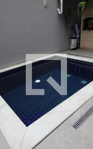 Casa de condomínio à venda com 560m², 4 quartos e 2 vagasPiscina
