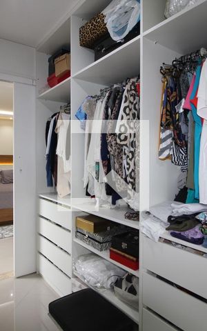 Casa de condomínio à venda com 560m², 4 quartos e 2 vagasCloset da Suíte 3