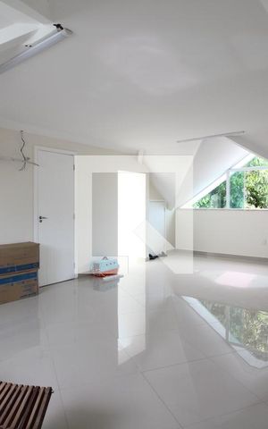 Casa de condomínio à venda com 560m², 4 quartos e 2 vagasSala 2