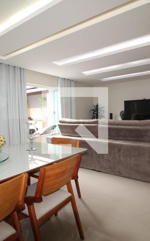 Casa de condomínio à venda com 560m², 4 quartos e 2 vagasSala 1