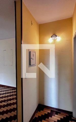 Apartamento à venda com 92m², 2 quartos e 1 vaga Apartamento à venda com 92m², 2 quartos e 1 vagaCorredor Quartos