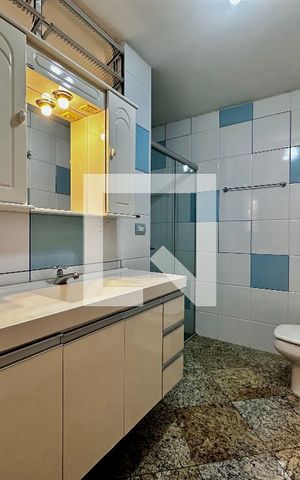 Apartamento à venda com 92m², 2 quartos e 1 vaga Apartamento à venda com 92m², 2 quartos e 1 vagaBanheiro