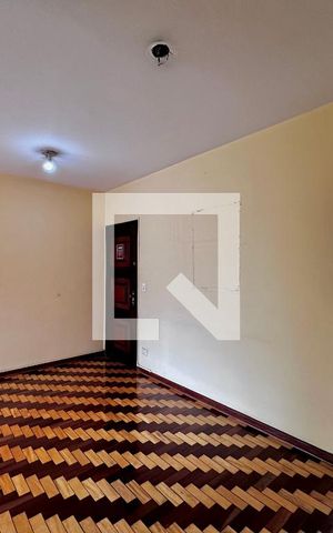 Apartamento à venda com 92m², 2 quartos e 1 vaga Apartamento à venda com 92m², 2 quartos e 1 vagaSala