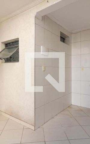 Casa à venda com 140m², 2 quartos e 4 vagas Casa à venda com 140m², 2 quartos e 4 vagasArea de Serviço