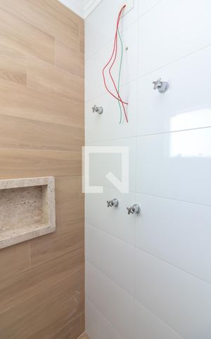 Casa à venda com 125m², 3 quartos e 2 vagasBanheiro da Suíte