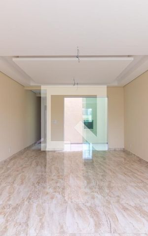 Casa à venda com 125m², 3 quartos e 2 vagasSala