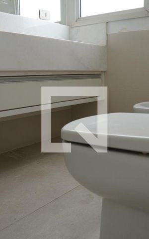 Apartamento à venda com 532m², 6 quartos e 5 vagasBanheiro da Suíte