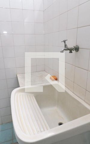 Casa de condomínio à venda com 200m², 4 quartos e 3 vagasLavanderia