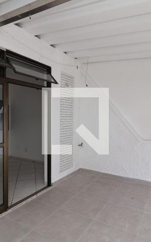 Casa de condomínio à venda com 200m², 4 quartos e 3 vagasVaranda do Quarto 4
