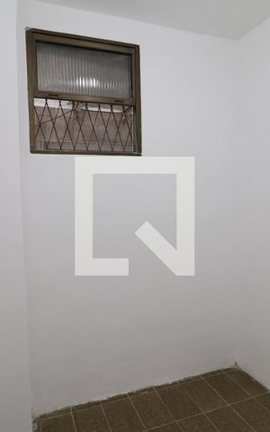 Casa de condomínio à venda com 200m², 4 quartos e 3 vagasQuarto de Serviço