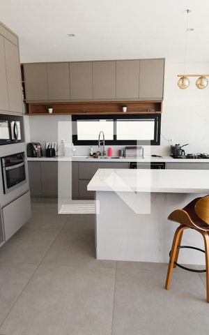 Casa de condomínio à venda com 265m², 4 quartos e 4 vagasCozinha