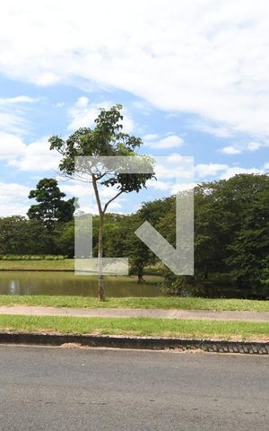 Casa de condomínio à venda com 265m², 4 quartos e 4 vagasÁrea comum