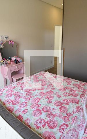 Casa de condomínio à venda com 265m², 4 quartos e 4 vagasQuarto 1