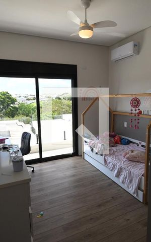 Casa de condomínio à venda com 265m², 4 quartos e 4 vagasQuarto 4 